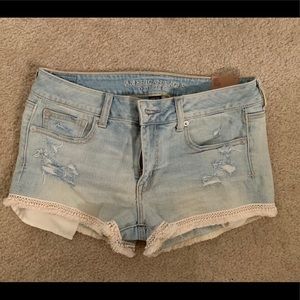 American Eagle shortie light blue jean shorts